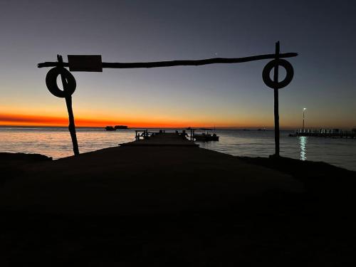 Summerland Beachfront Retreat Dogs welcome - last minute hotel in Unknown City