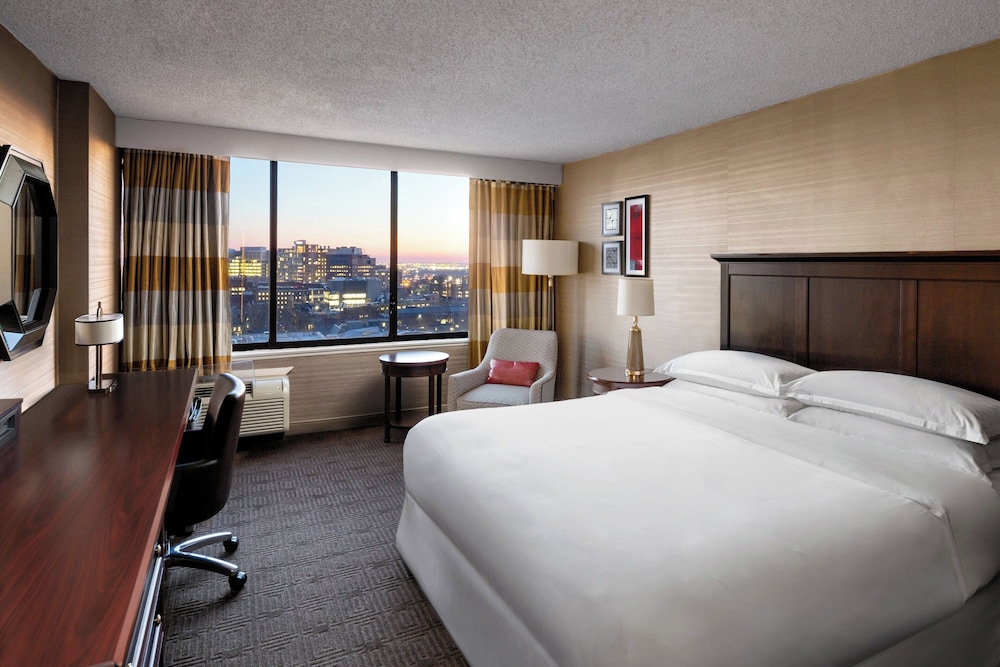 Sheraton Philadelphia University City Hotel - photo 12