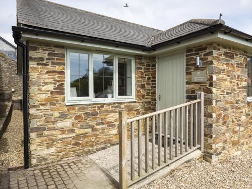 1 Coachman's Cottage Hillfield Village — 4-Star Luxury Hotel in Dartmouth, United Kingdom