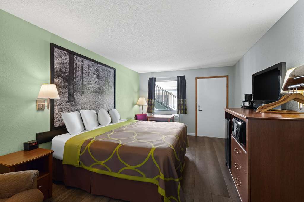 Super 8 by Wyndham Branson Shepherd of the Hills Exwy - photo 24