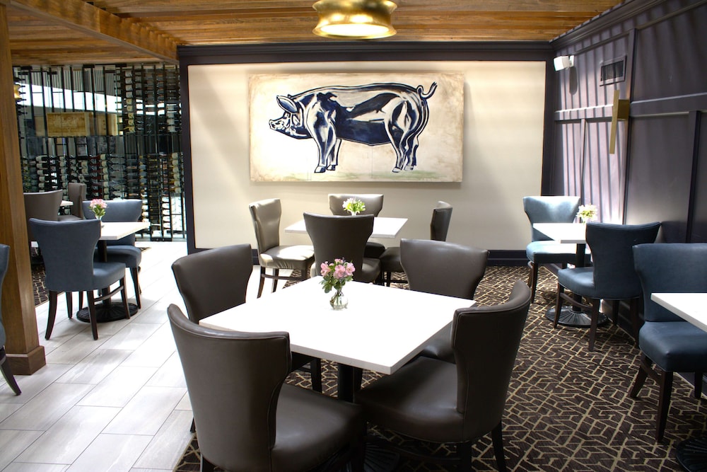 The Burgundy Hotel Tapestry Collection by Hilton - photo 48