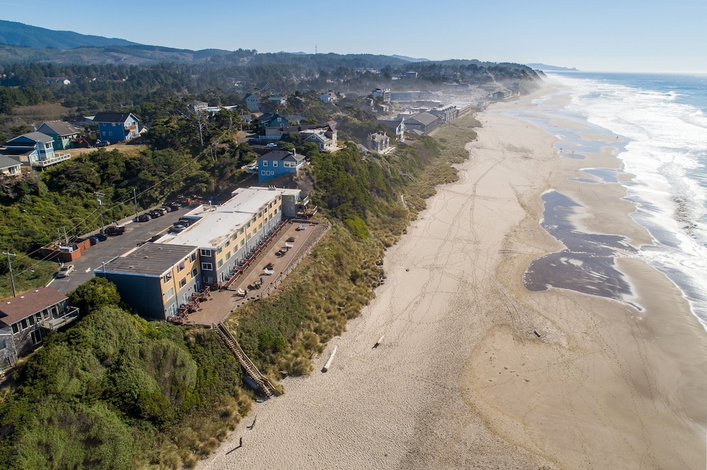 Sailor Jack's Oceanfront Inn - photo 69