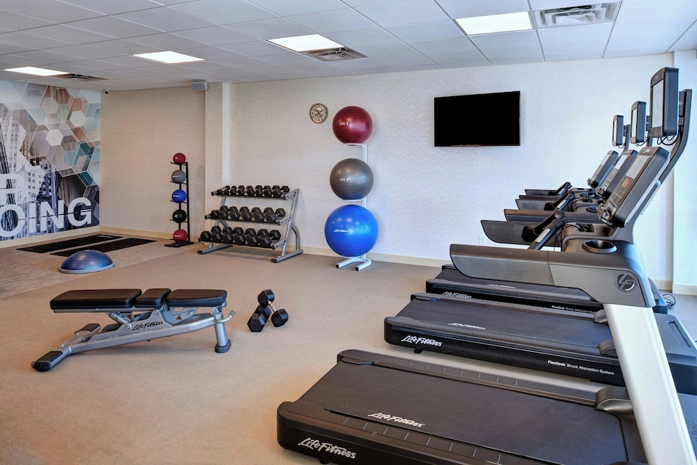 Springhill Suites Grand Rapids West - photo 18
