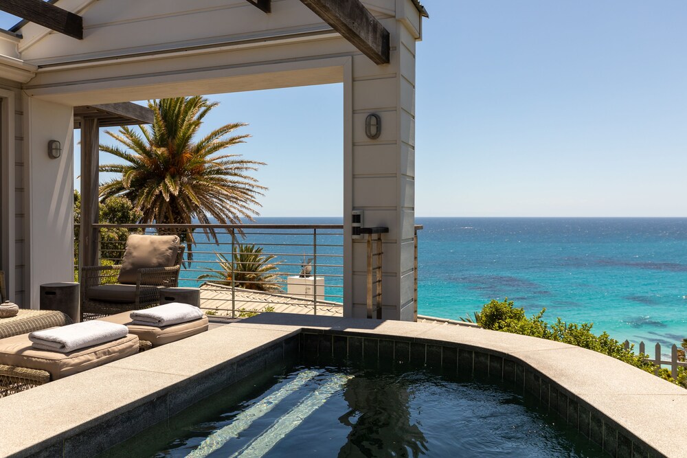 Bungalow Ulusaba — 4-Star Luxury Hotel in Cape Town, South Africa
