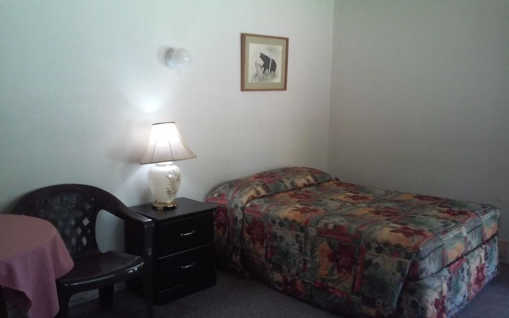 Sunny Valley Motel — hotel in Wolf Creek
