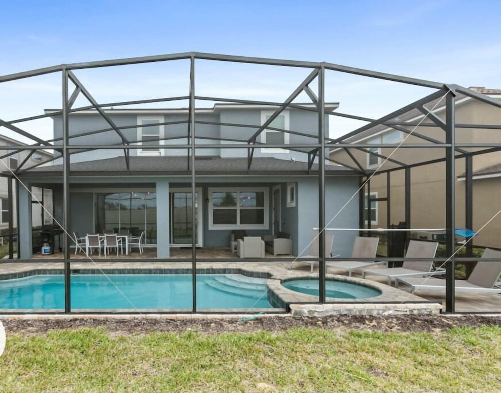 9 Bed 6.5 Bath Solara Resort 9 Bedroom Home by RedAwning - photo 25