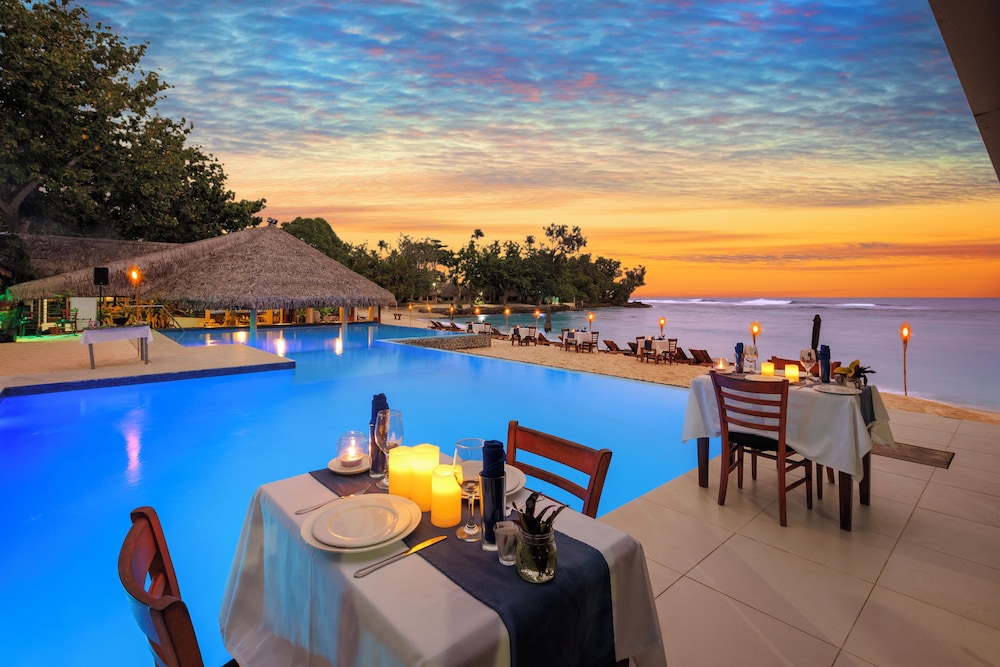 Breakas Beach Resort — 4-Star Luxury Hotel in Port-Vila, Vanuatu