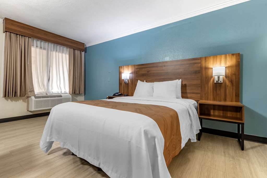 Quality Inn & Suites Ft. Jackson Maingate - photo 19