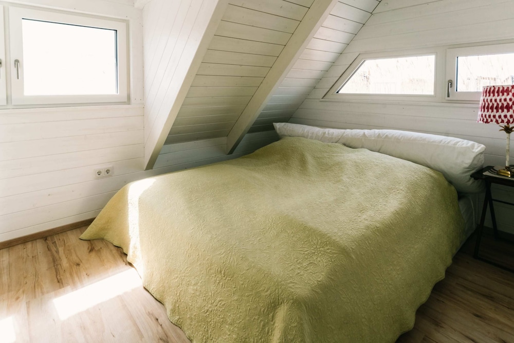 Seehütte Sonnenschilf Premium Hide Away Ferienhaus in Rust direkt am Neusiedlersee in Rust, Austria