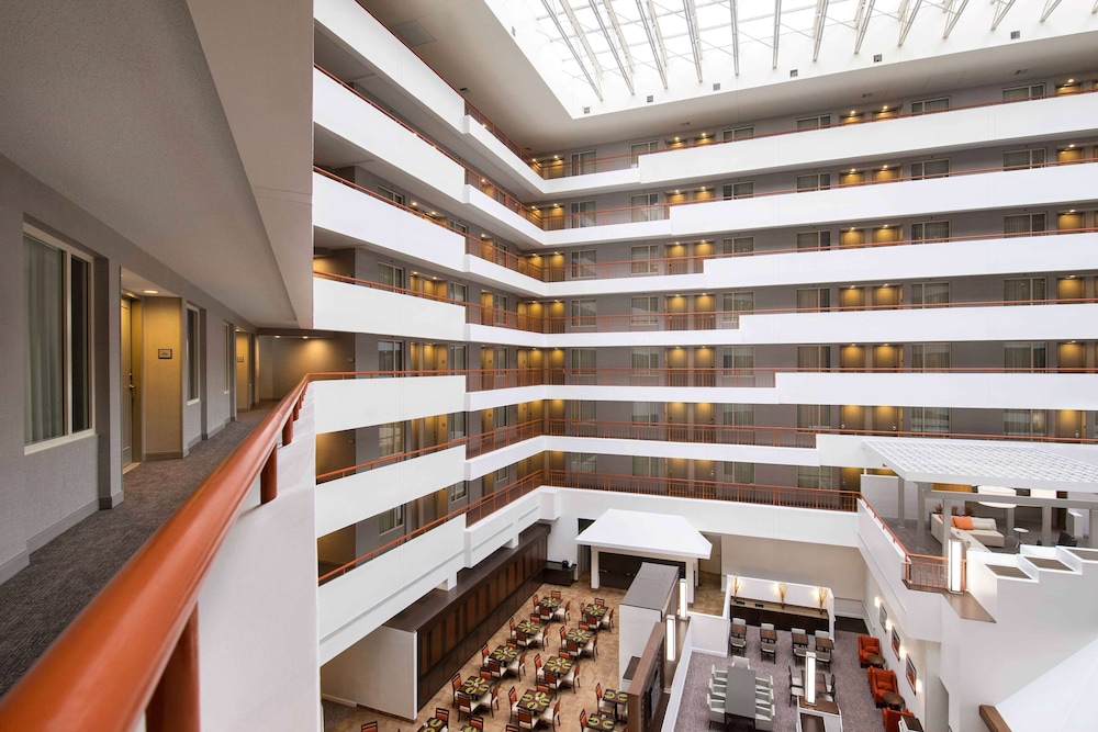 Embassy Suites by Hilton Baltimore at BWI Airport — hotel in Linthicum