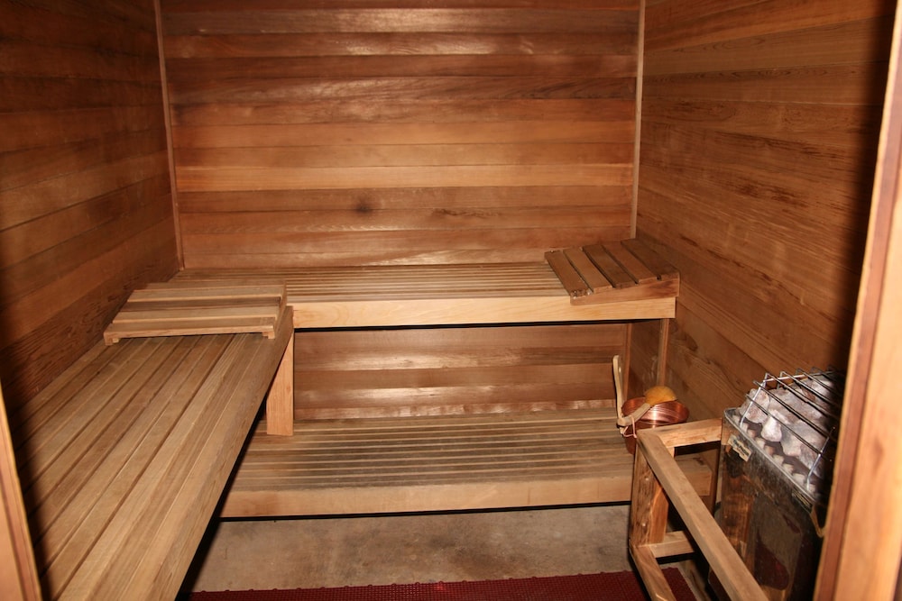 Hampton Inn Dickson - photo 37