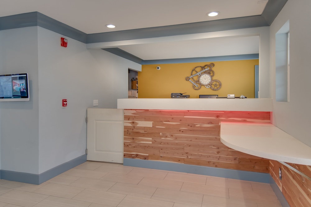 Vagabond Inn Executive Hayward - photo 2