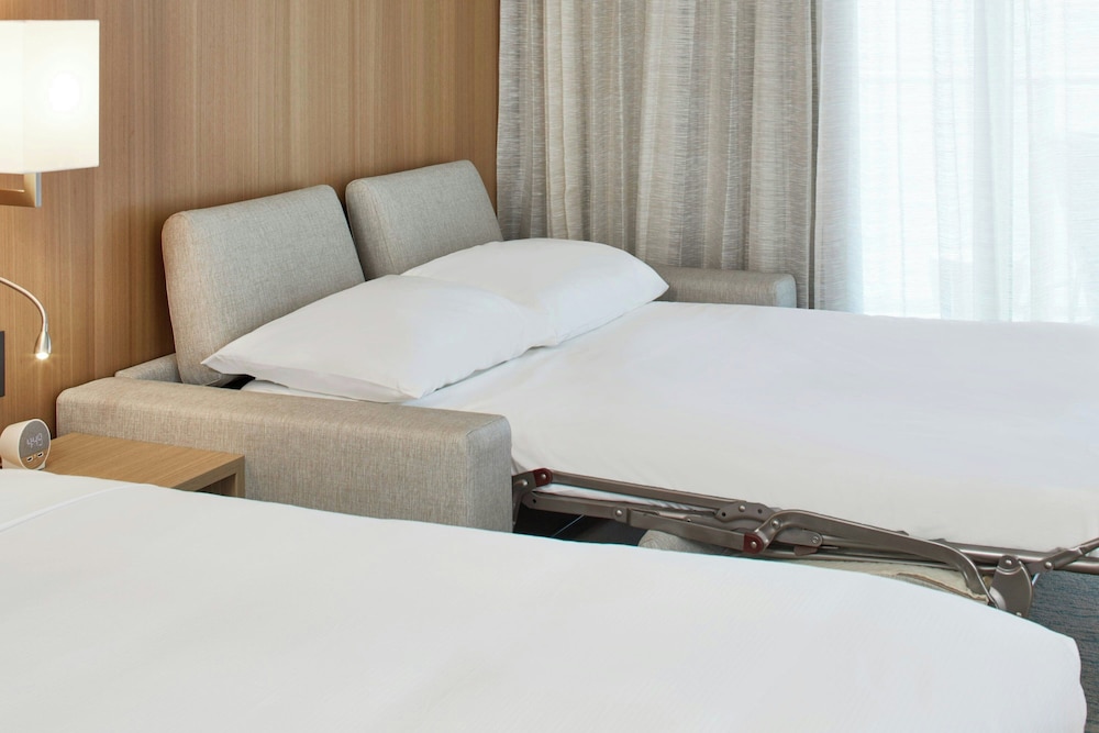 AC Hotel by Marriott Fort Lauderdale Beach - photo 8