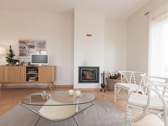 Apartamentos Villa T2 Vila Sagres — 4-Star Luxury Hotel in Sagres, Portugal