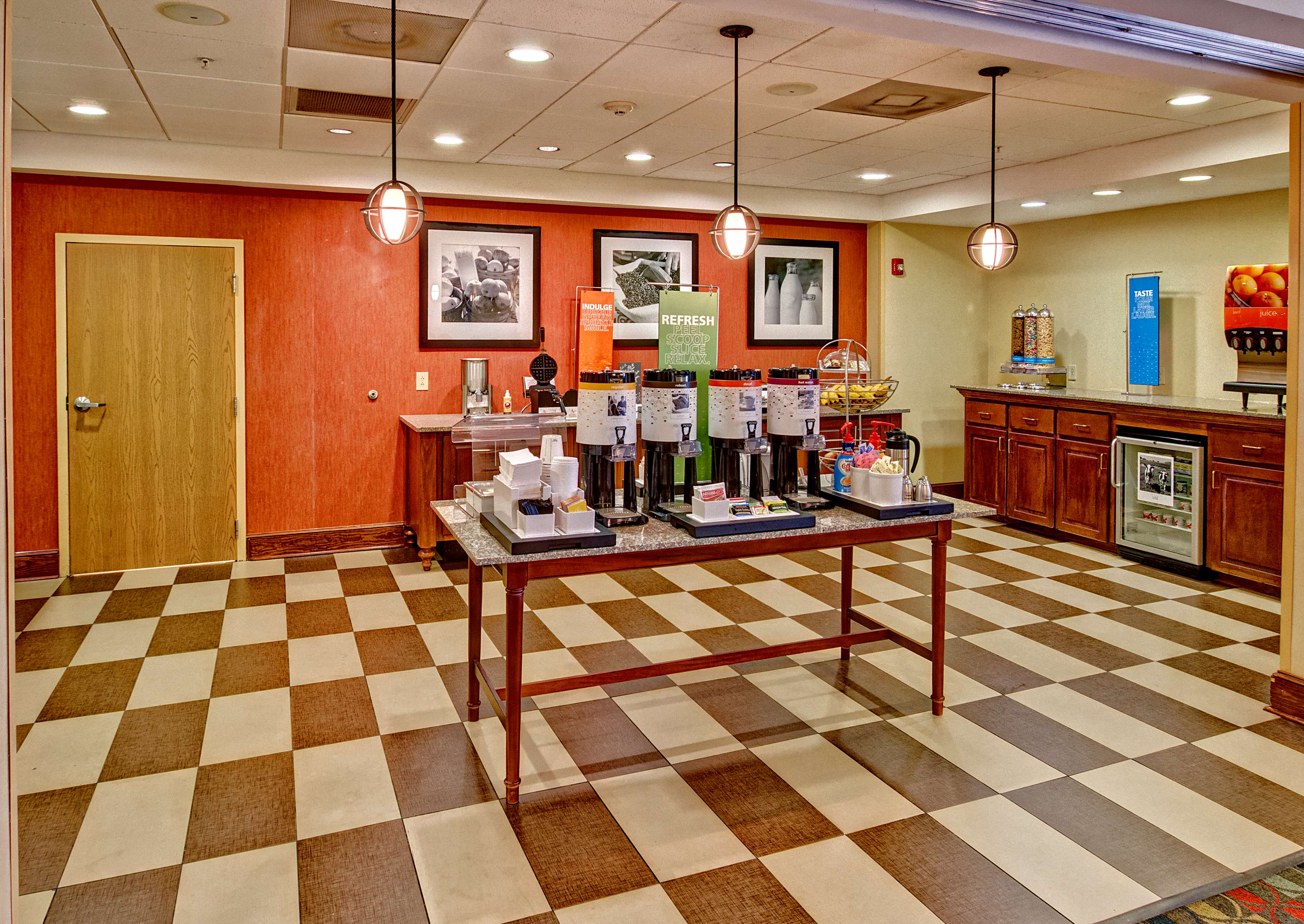 Hampton Inn Greenville - photo 12