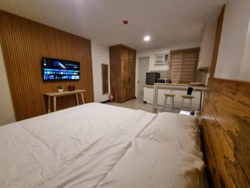 Flat 35 Unit F — Manila — photo 3