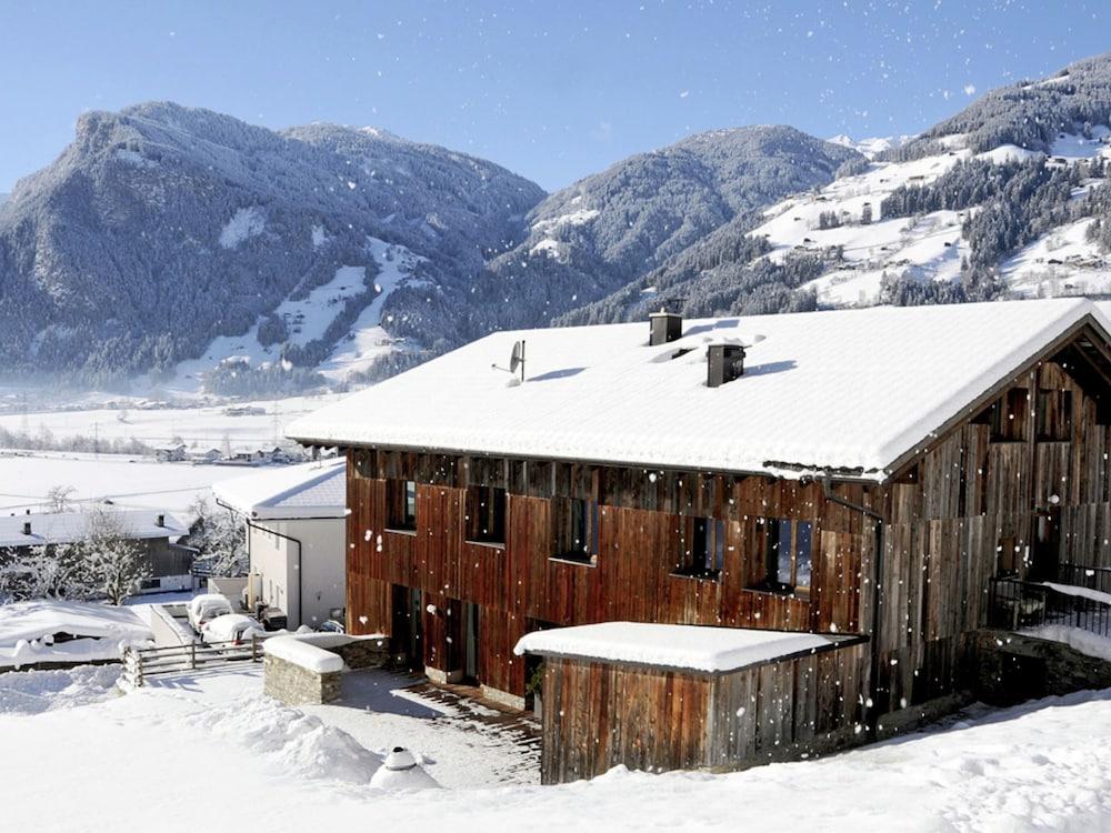 Luxurious Apartment With Sauna in Tyrol Austria — 5-Star Luxury Hotel in Ramsau Im Zillertal, Austria