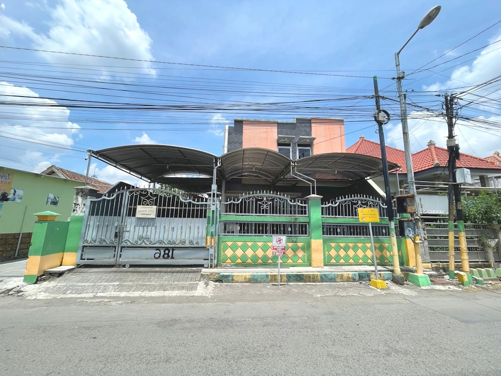 Hotel O Sederhana Homestay in Sidoarjo, Indonesia
