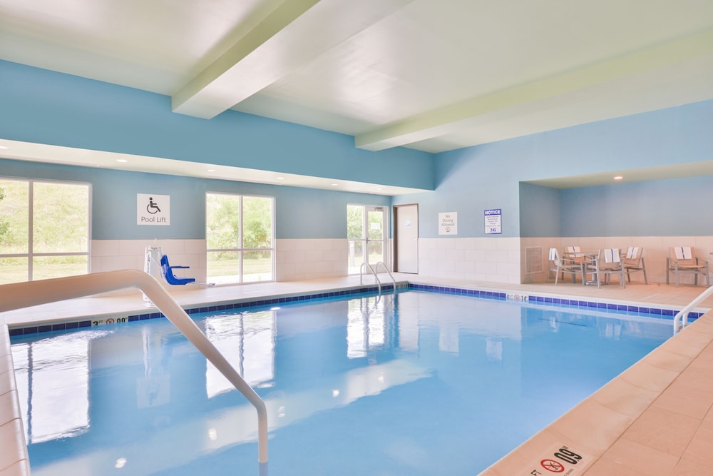 Holiday Inn Express & Suites Salem by IHG - photo 30