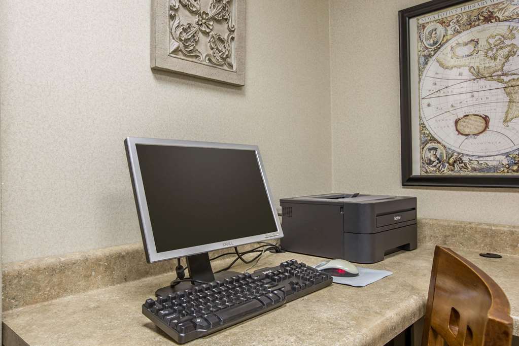 Quality Inn & Suites Hanes Mall - photo 33