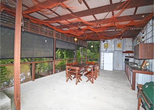 Rivershack Riverfront Fisherman's Delight 5BR — hotel in Buxton