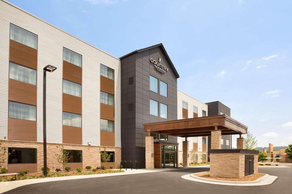 Country Inn & Suites by Radisson Asheville River Arts District - featured photo