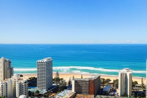 Chevron Renaissance High Floor Ocean View Apartments By Gold Coast Holidays — 4-Star Luxury Hotel in Gold Coast, Australia