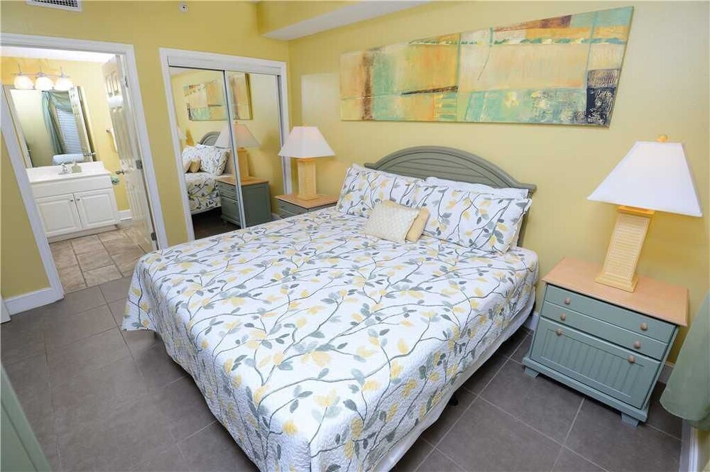 Majestic 2202 West Tower 1 Four Bedroom Condo - photo 10