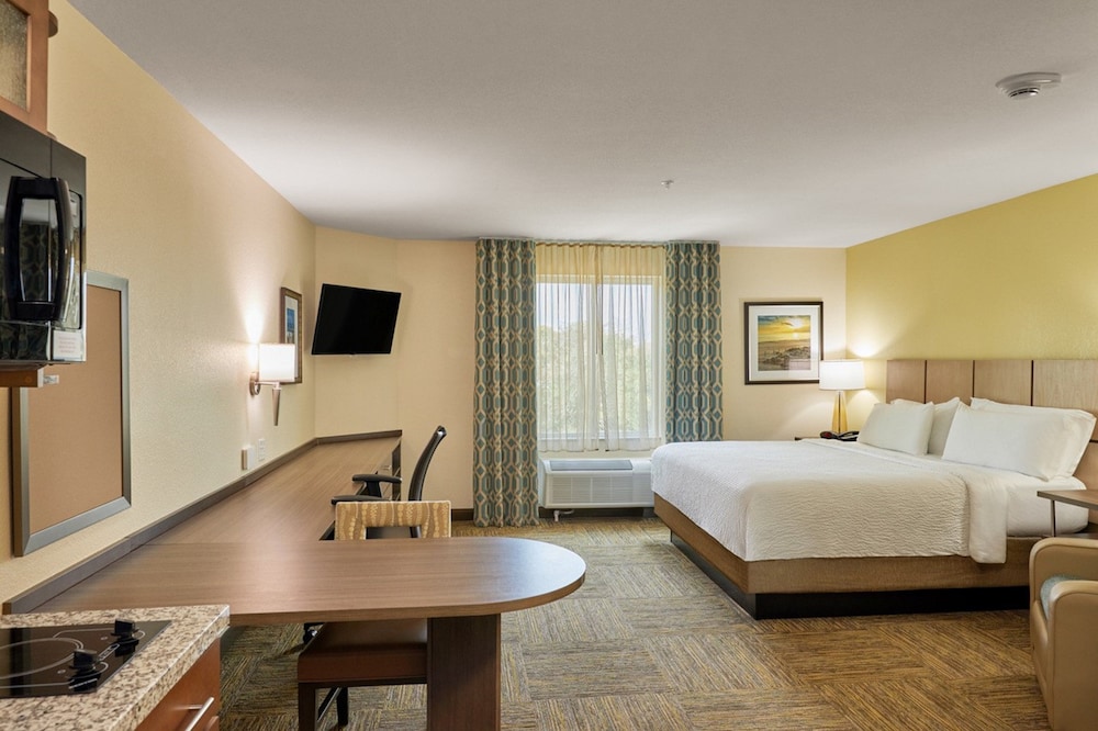 Candlewood Suites Panama City Beach Pier by IHG - photo 32