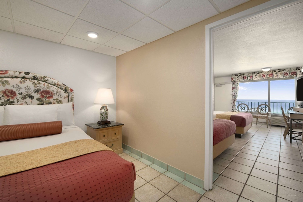 Days Inn by Wyndham Panama City Beach Beachfront Resort - photo 17