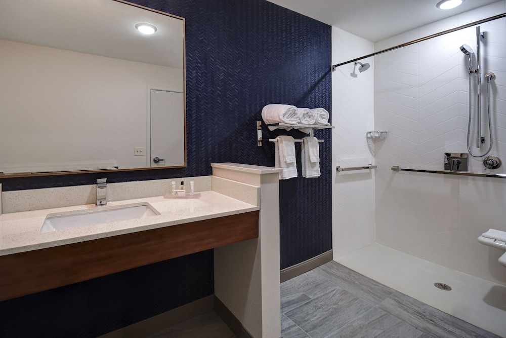 Fairfield Inn & Suites by Marriott Grand Rapids Wyoming - photo 19