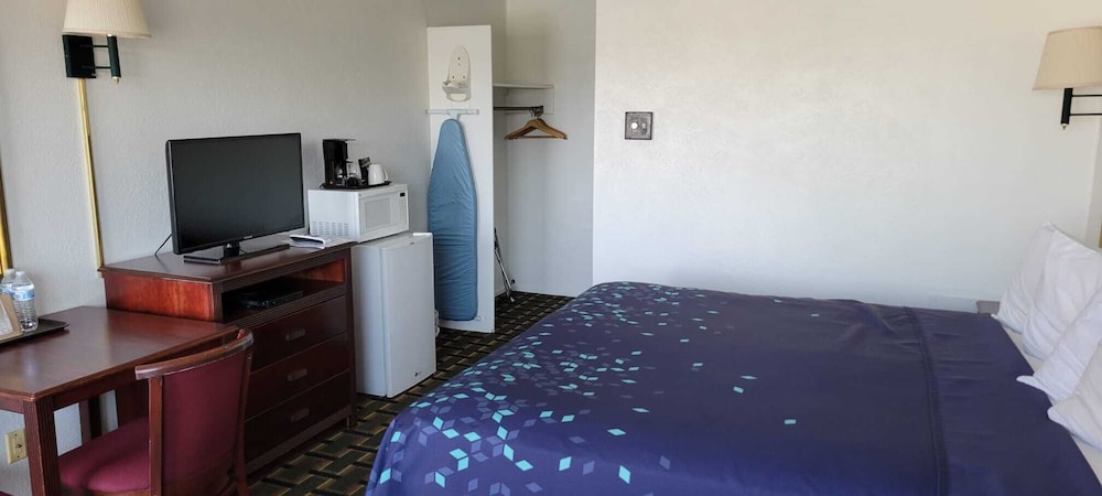 Stagecoach Motel - photo 3