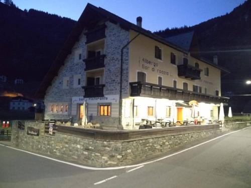 Hotel Fior di Roccia Valmalenco — hotel in Lanzada