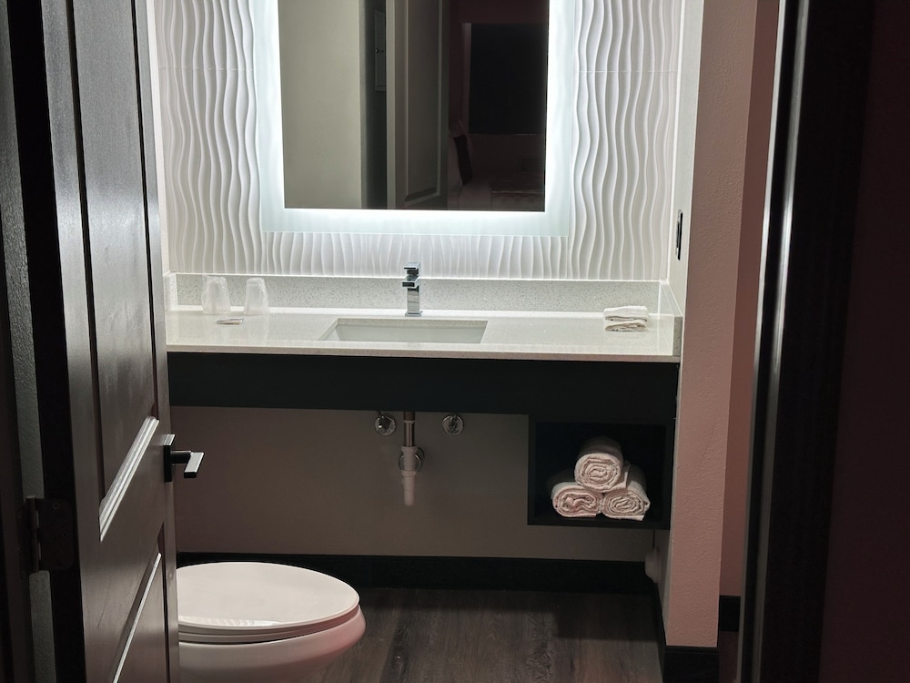 Imperial Suites - photo 18