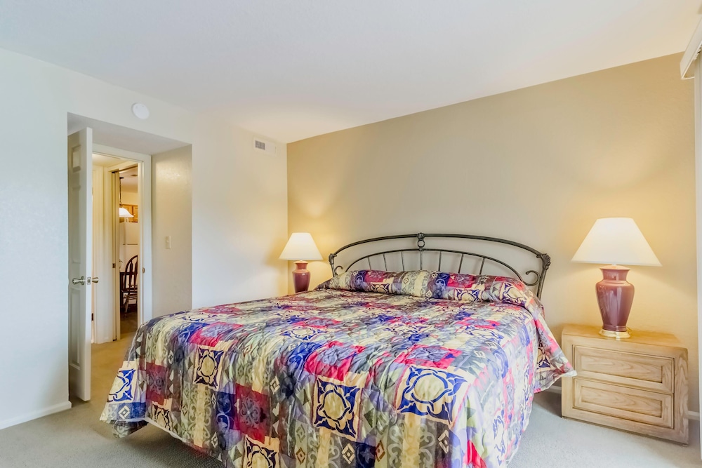 Lakewood Resort by EVRentals - photo 7