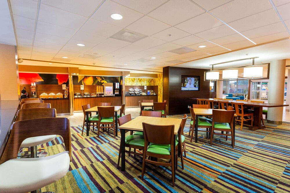 Fairfield Inn & Suites by Marriott Bay City - photo 12