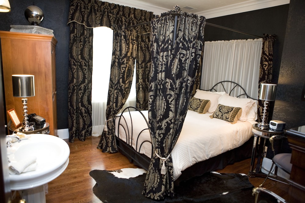 The Belvedere Inn & Restaurant - photo 13