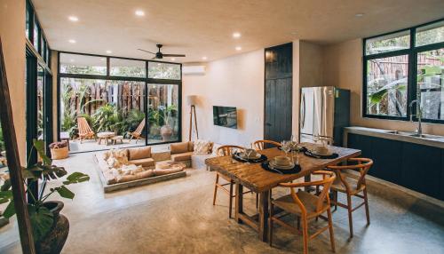 Round Luxury Jungle Villa Priv Pool Concierge 4A — 4-Star Luxury Hotel in Tulum, Mexico