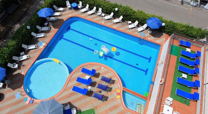 Real - last minute hotel in Cervia