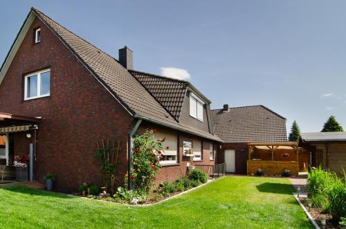 Ferienwohnung Goesmann — 4-Star Luxury Hotel in Zetel, Germany