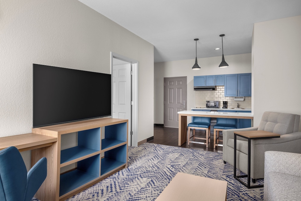 Candlewood Suites Alexandria by IHG - photo 10