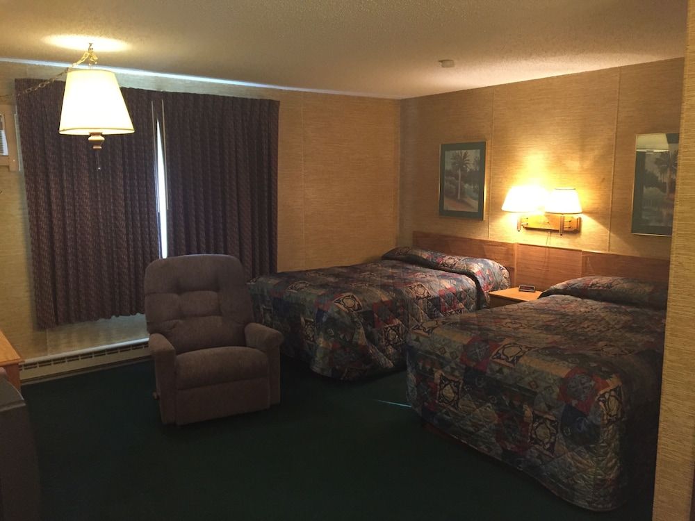 Burr Oak Motel - photo 15