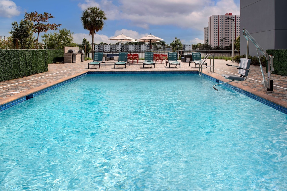 Home2 Suites by Hilton Miami Airport South Blue Lagoon - photo 26