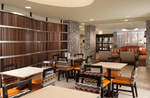 Hampton Inn Orlando International Airport