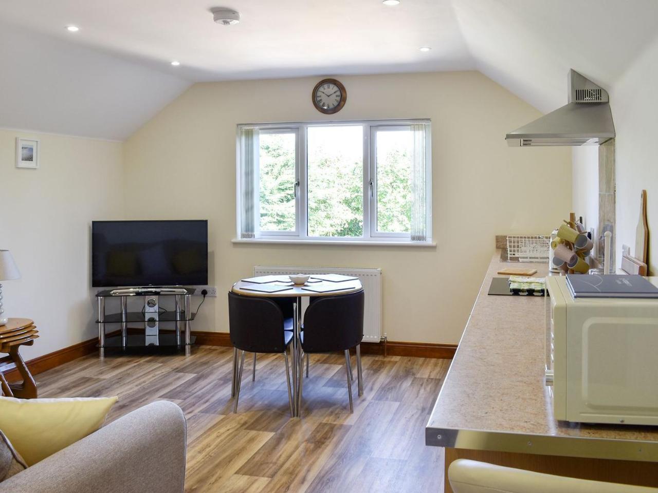 Copperfield Lodge — 4-Star Luxury Hotel in Sandown, United Kingdom