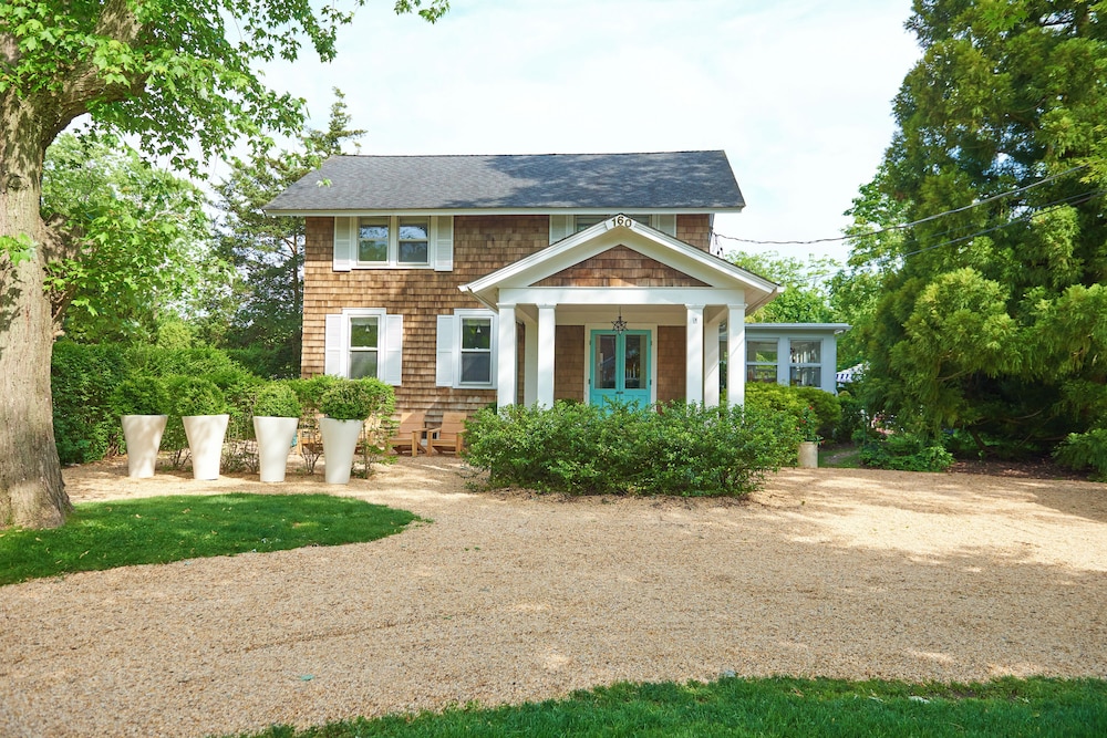 Bellport Inn - last minute hotel in Bellport
