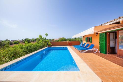 Ses Salines cottage with private pool and barbecue — 4-Star Luxury Hotel in Ses Salines, Spain