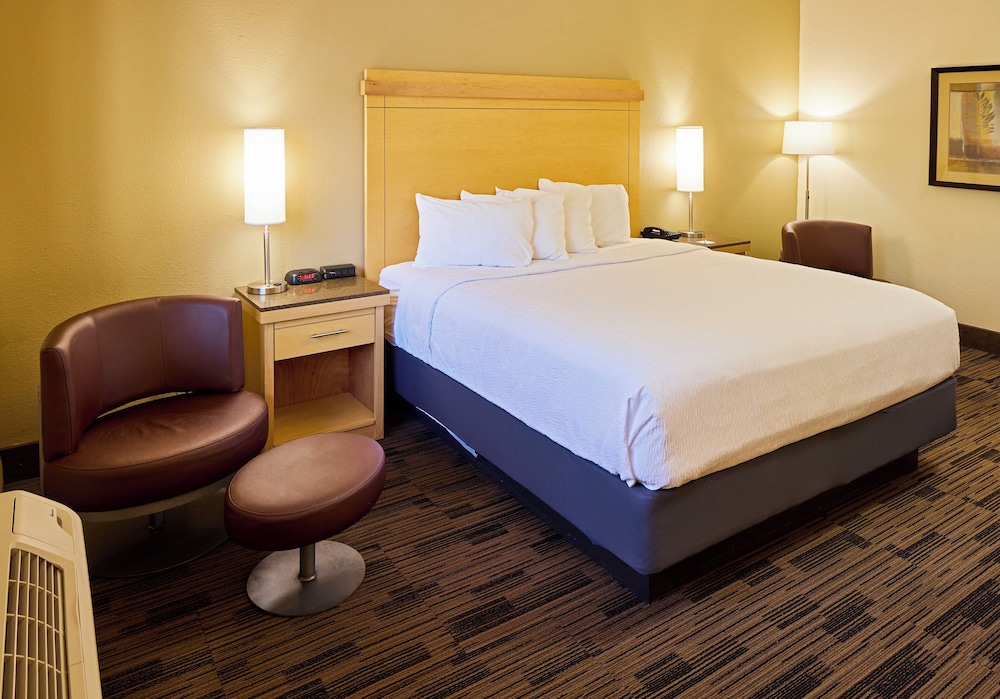 LivINN Hotel Minneapolis South Burnsville - photo 7