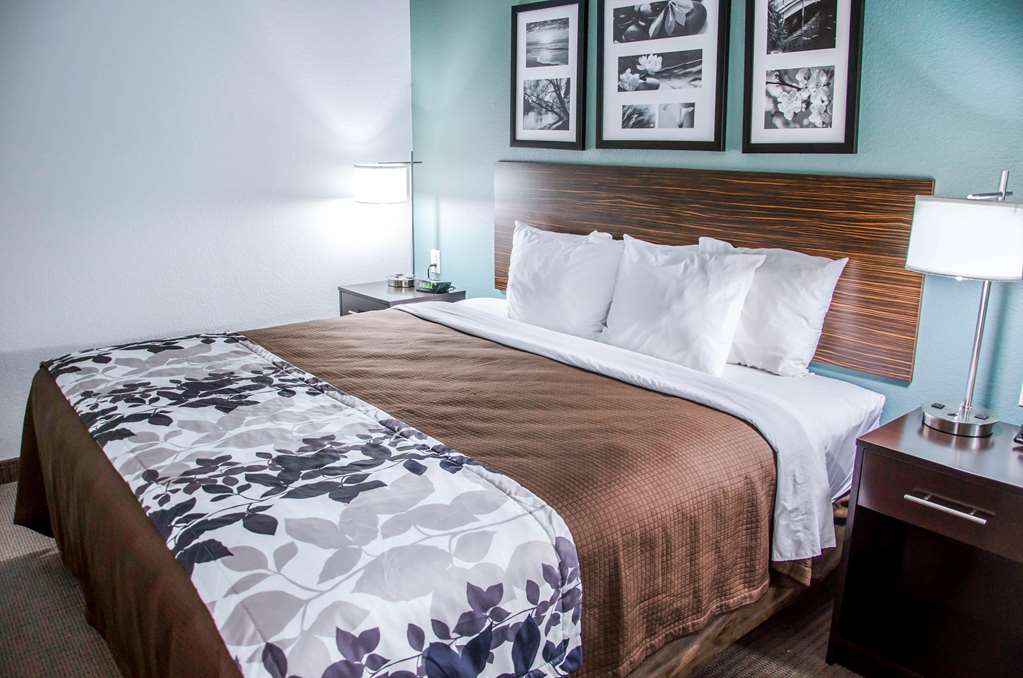 Sleep Inn & Suites Center - photo 13