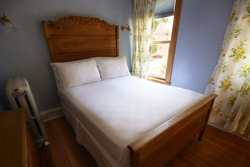 The Andrie Rose Inn - photo 6